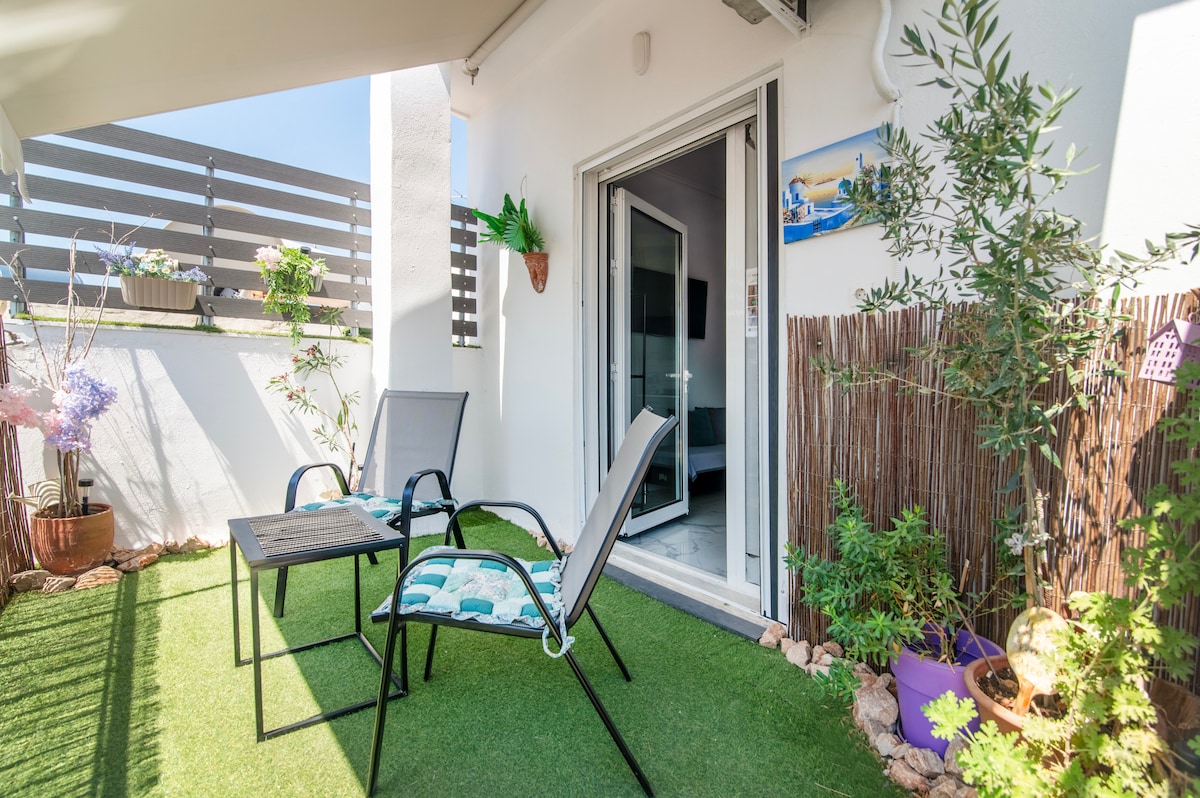 236 Ave. • Penthouse Studio with Panoramic View photo 1